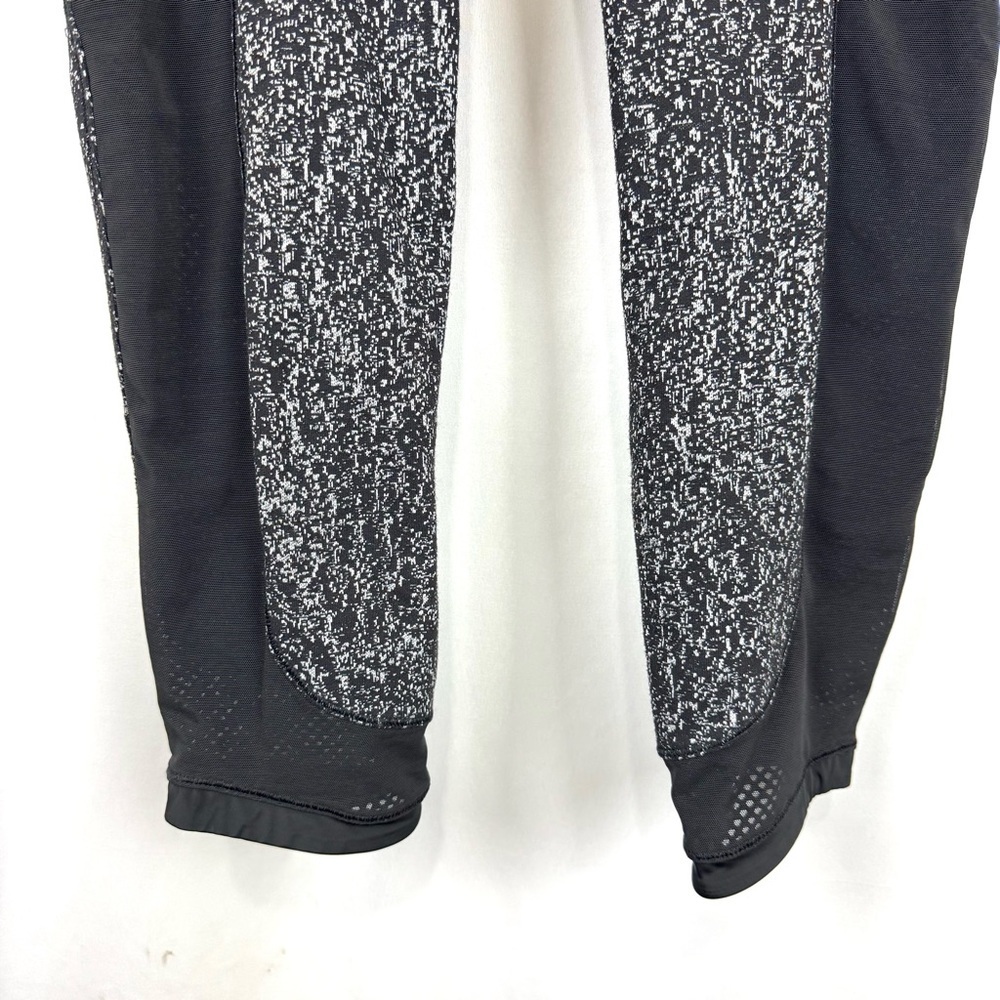 Lululemon Size 4 Fit Physique Crop 19" Leggings Luon Suited Jacquard Black White - Picture 7 of 15